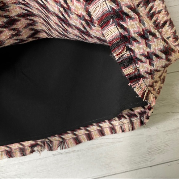 🌈 BCBG generation fringed pencil skirt - Picture 5 of 8